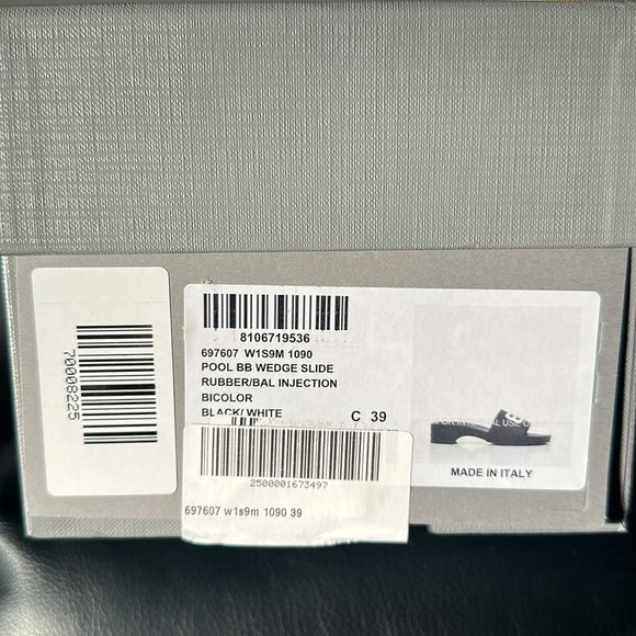 Balenciaga pool slides Sz39 NIB $445 - Picture 8 of 8